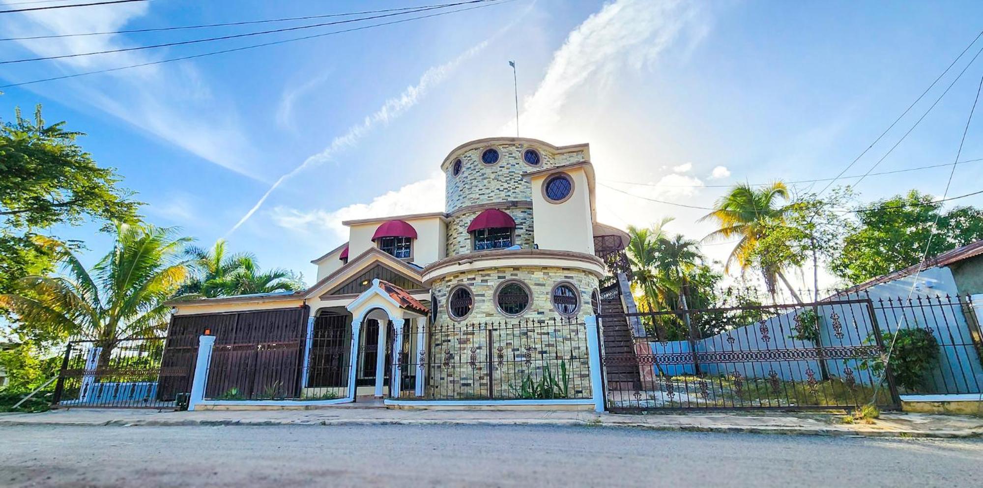 Casa Grande Lujosa Villa Bayaguana Exterior photo